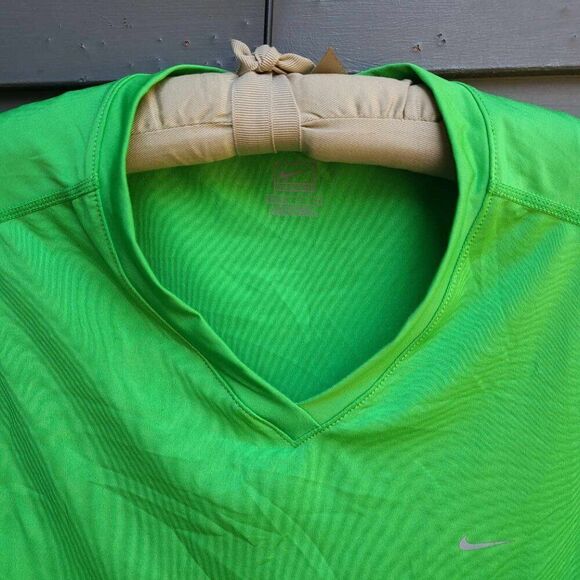 Nike Green V Neck Tee Shirt size Large - Picture 6 of 8
